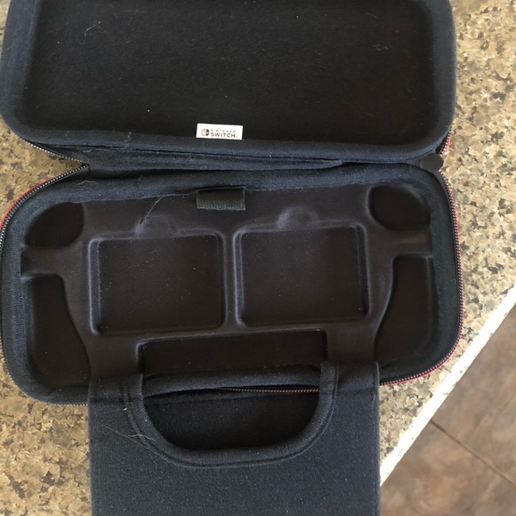 Nintendo Switch Case - Picture 3 of 3